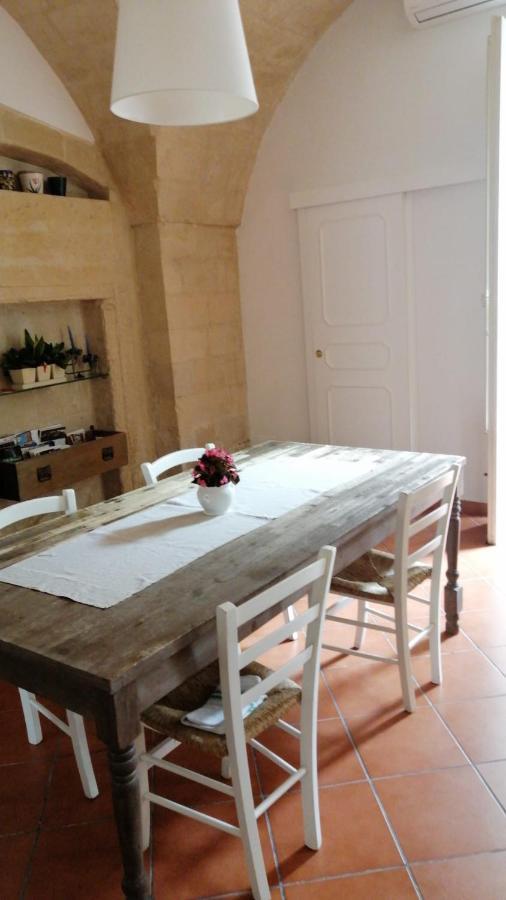 Le Volte Di San Leonardo Apartment เลชเช ภายนอก รูปภาพ
